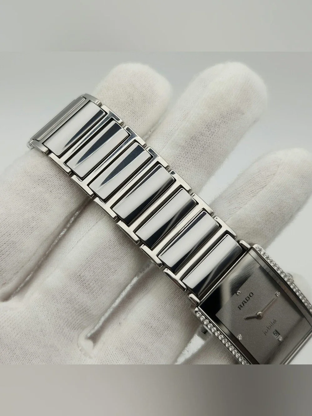 Rado Diastar Jubile Unisex Titanium w/ Diamond Accent Quartz Watch